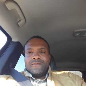 Meet your Posher, Derrick